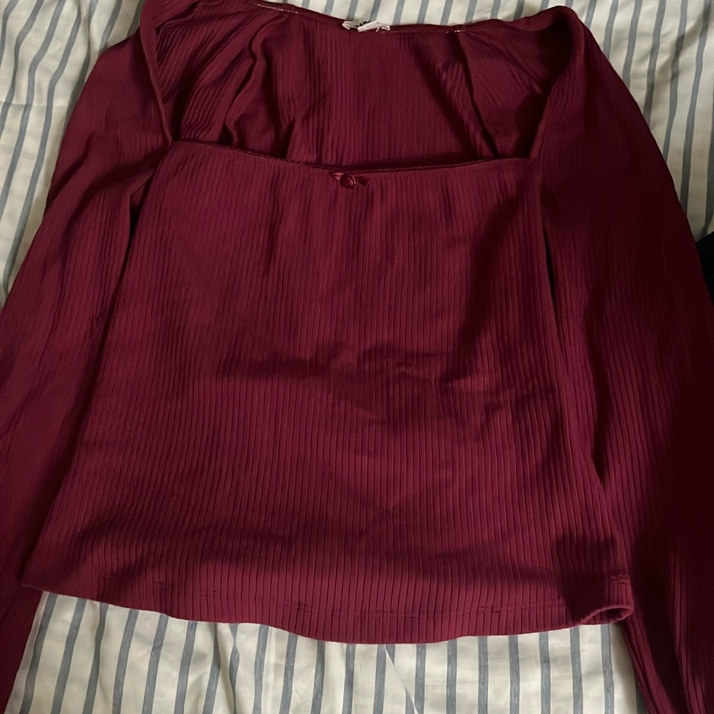 Garage only worn once long sleeve dark red top size xs
